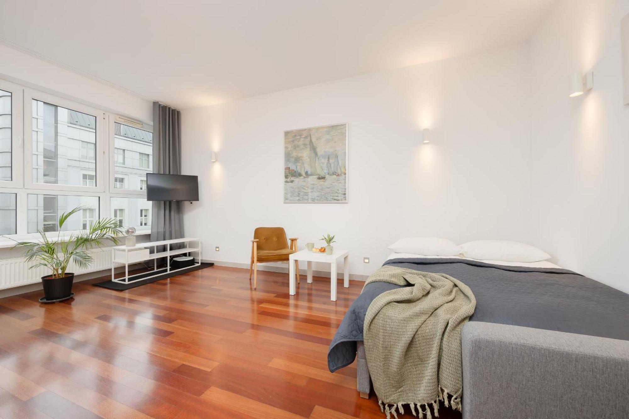 Appartement Spacious Studio Muranow & Parking By Renters